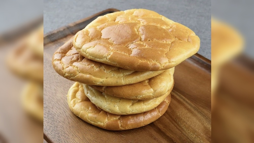 Cloud bread