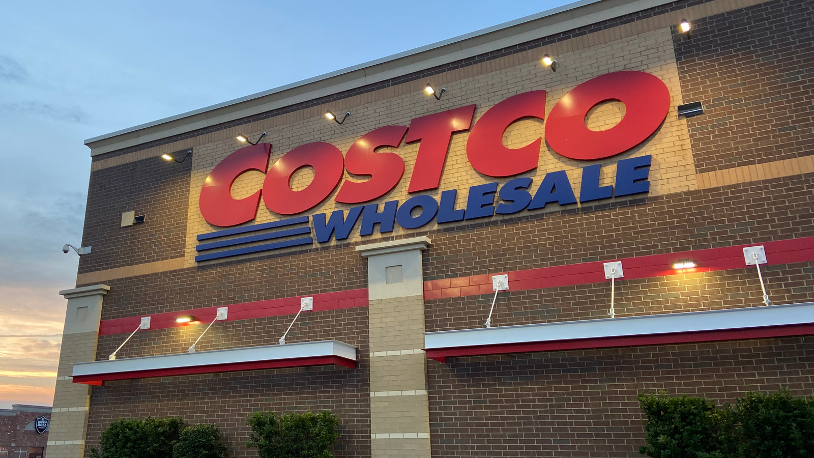 Is Costco Open On Christmas Day 2022?