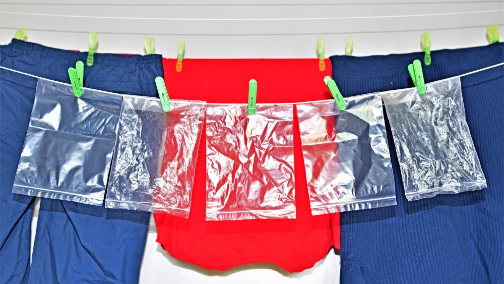 The Best Way to Wash Your Ziploc Bags