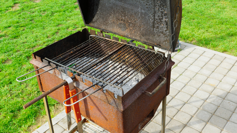 Rusty grill