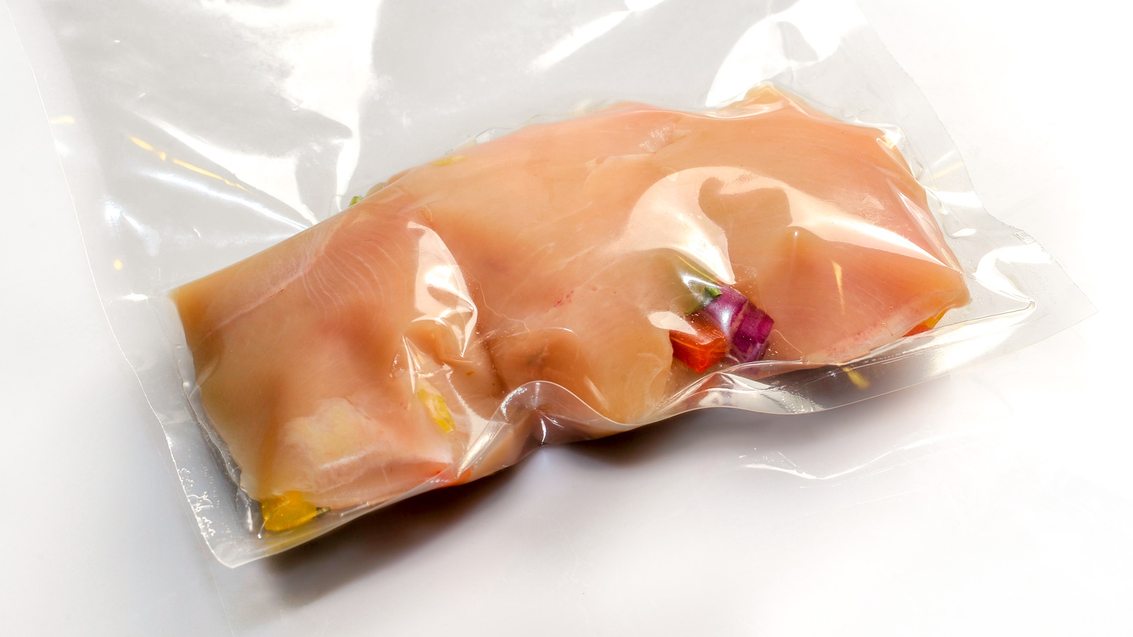 https://www.mashed.com/img/gallery/is-it-safe-to-sous-vide-chicken/l-intro-1625759785.jpg