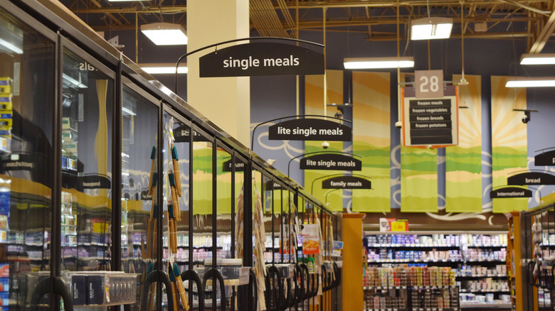 Kroger supermarket aisle