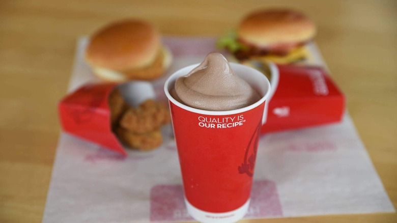 Wendy's sales frosty machine