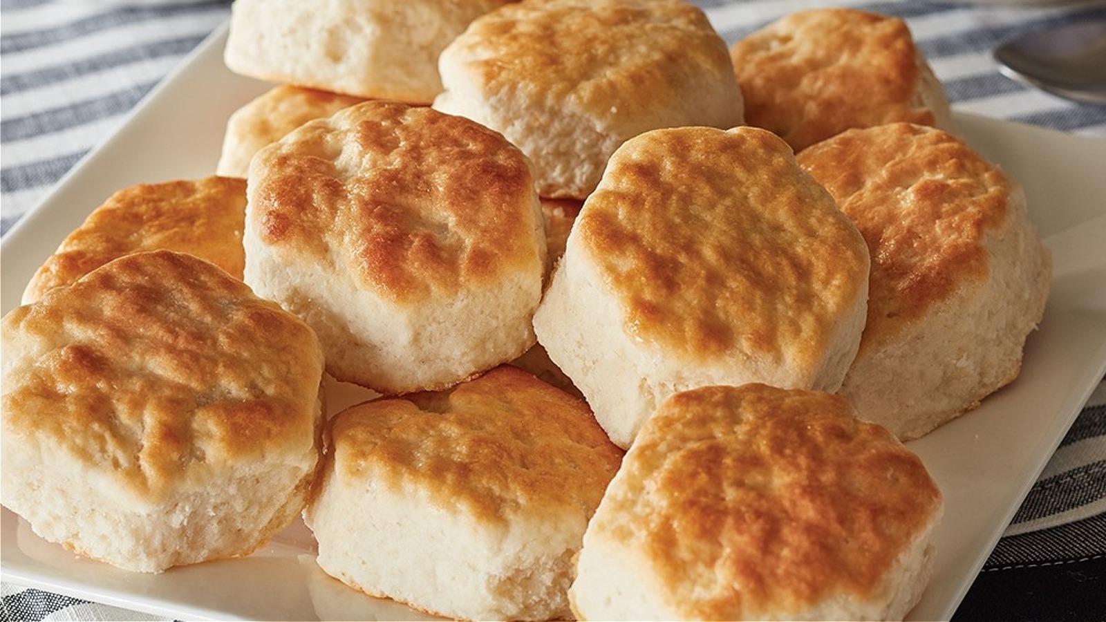 Is This Why Cracker Barrel Biscuits Taste Different At The Restaurant?