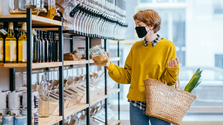 woman shopping for groceries 