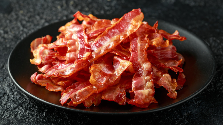 A plate of crispy bacon