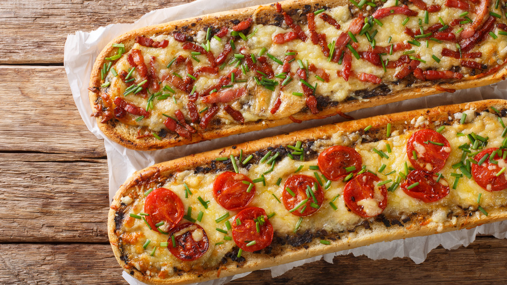 French bread pizza with toppings