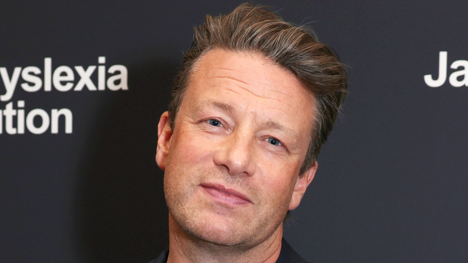 Jamie Oliver's Go‑to Pepper For Adding Flavor To A Dish