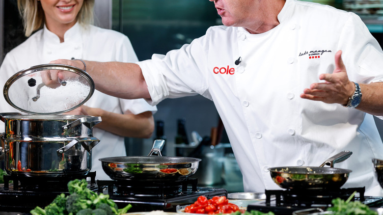 cooks on MasterChef