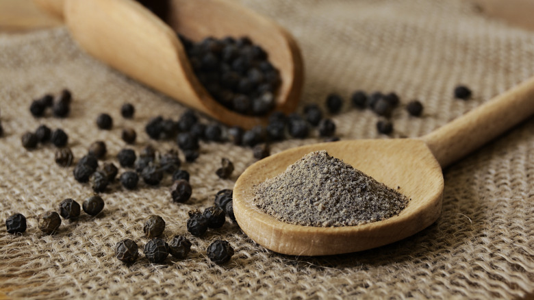 Finely ground black pepper and peppercorns