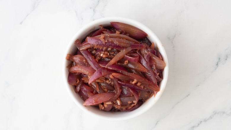 Red wine onions in bowl