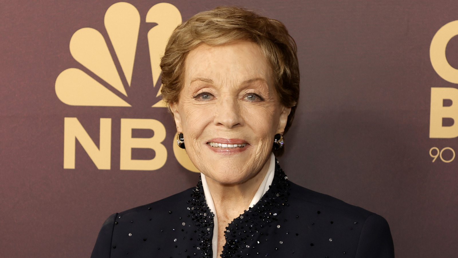 The Unexpected Ingredient In Julie Andrews' Carrot Cake Frosting