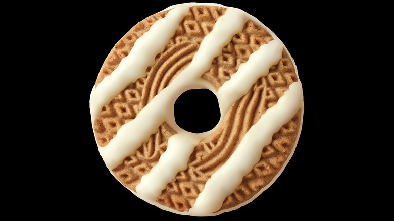 Keebler Gingerbread Fudge Stripe cookie