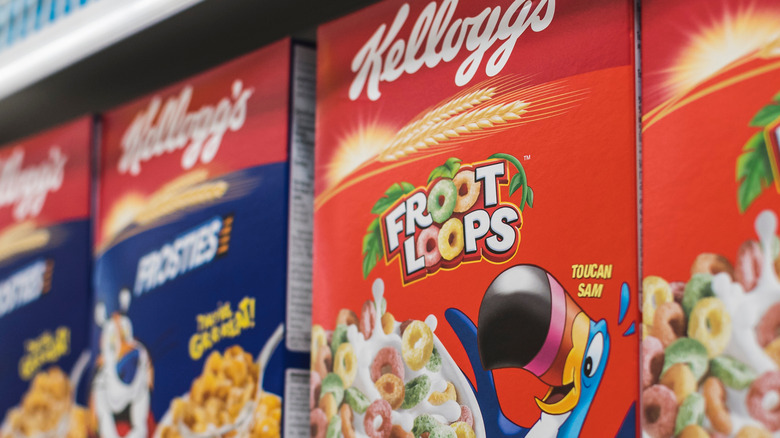 Boxes of Kellogg's Froot Loops frosties