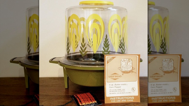 1970s West Bend popcorn machine