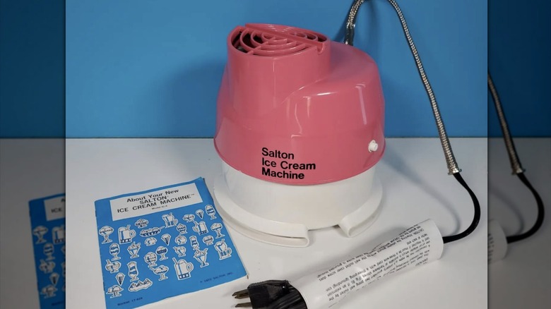 Pink and white Salton ice cream machine