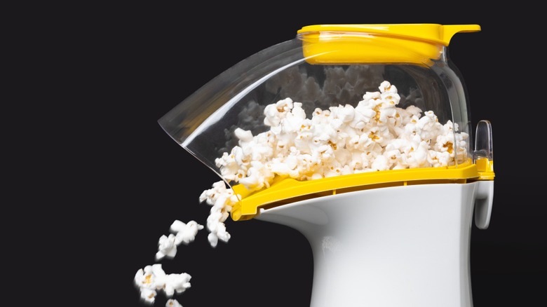 Air popper making popcorn