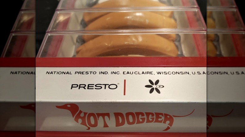Red and white Presto Hot Dogger