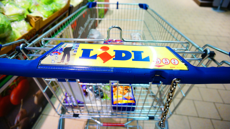 Lidl cart in store