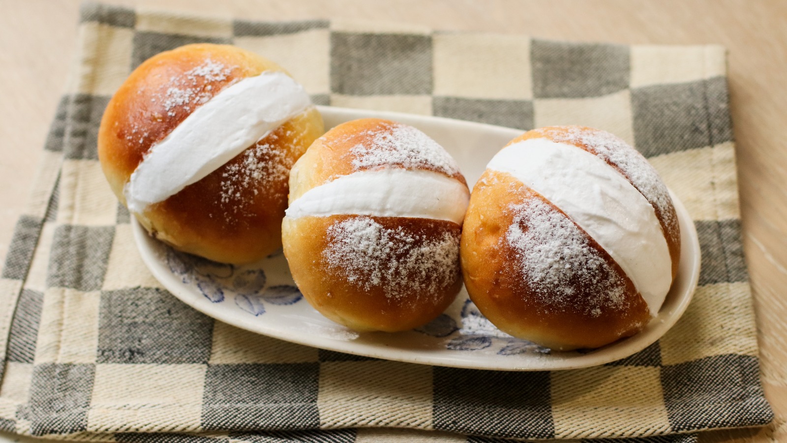 London's Viral Maritozzi Cream Buns Have A Roman History