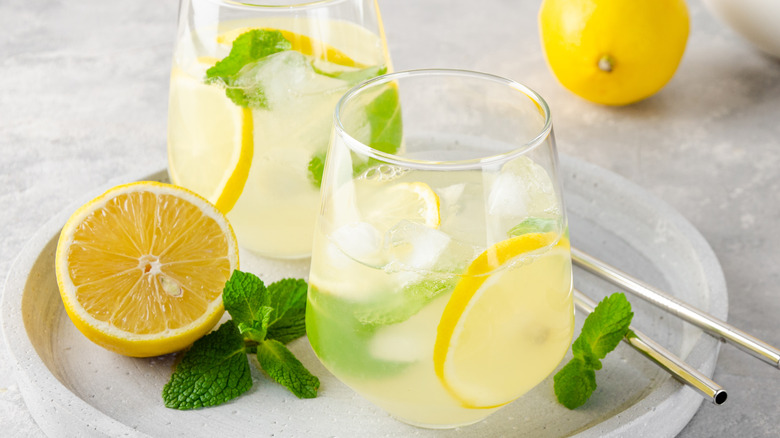 two glasses of lemonade
