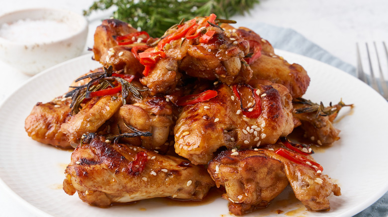 Slow cooked chicken wings