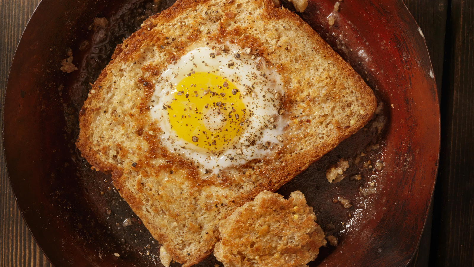 Making EggsInAHole? Don't Waste Bread Turn The Cutout Into Grilled