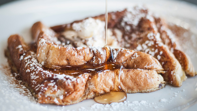 French toast with maple syrup