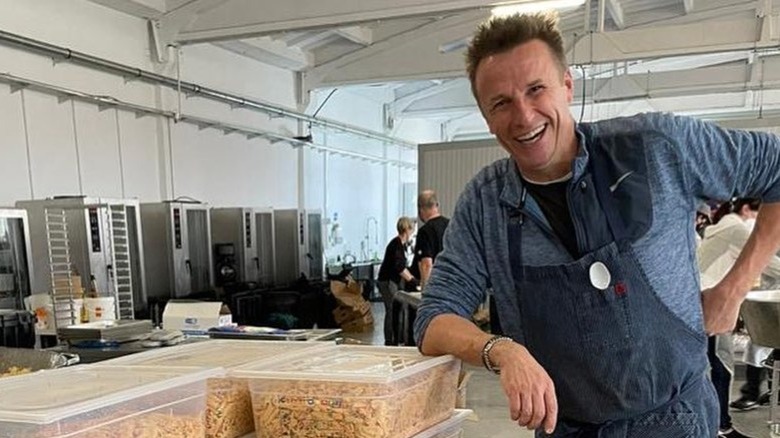 Marc Murphy working with World Central Kitchen