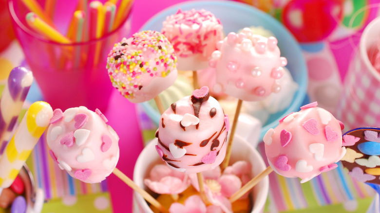 Cup of marshmallow pops