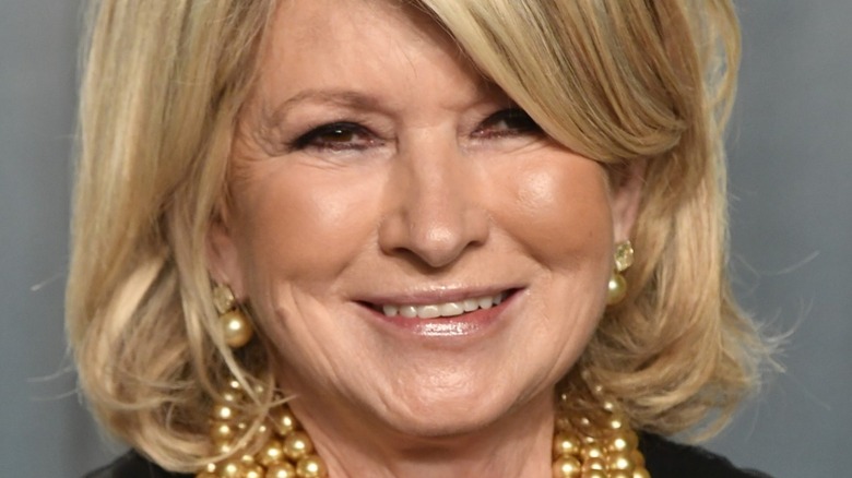 Close up of Martha Stewart in pearls