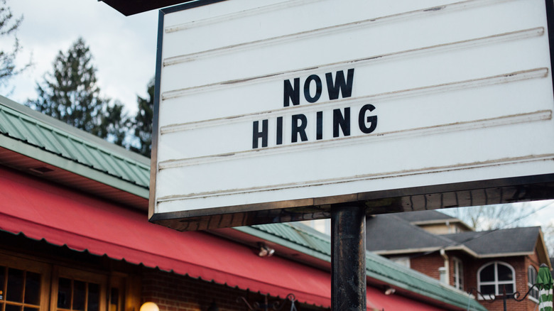restaurant now hiring sign