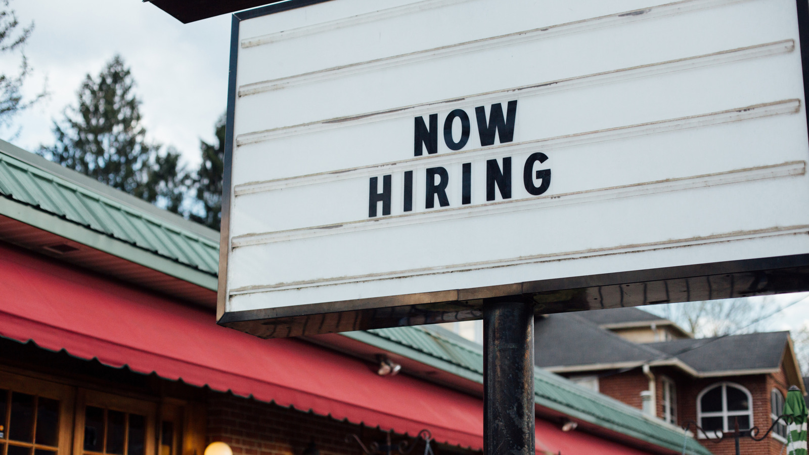 <a href="https://www.mashed.com/2240174/mashed-hiring-freelance-writers/" target="_blank">Mashed Is Hiring Writers!</a>