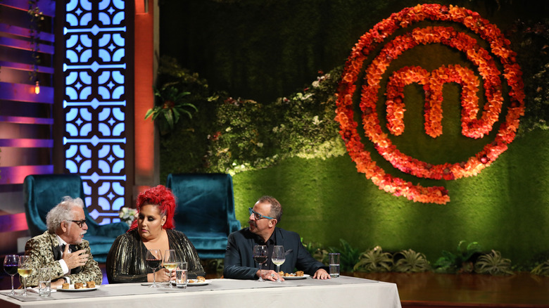 "MasterChef" judges at table