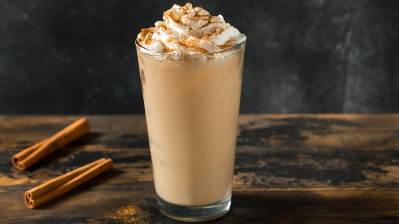 iced pumpkin spice latte glass