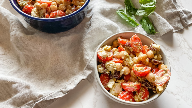 bowl of chickpea salad