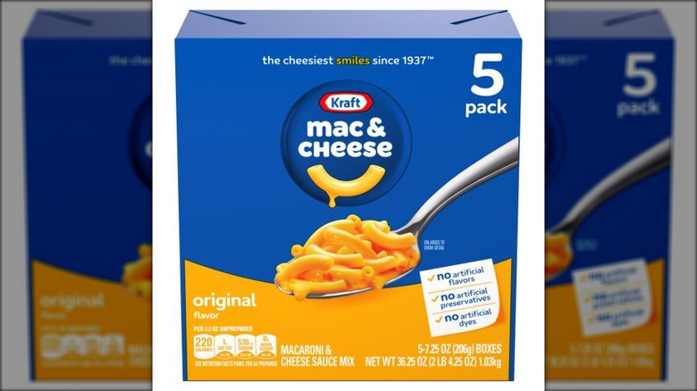 Box of Kraft Mac & Cheese dinners.
