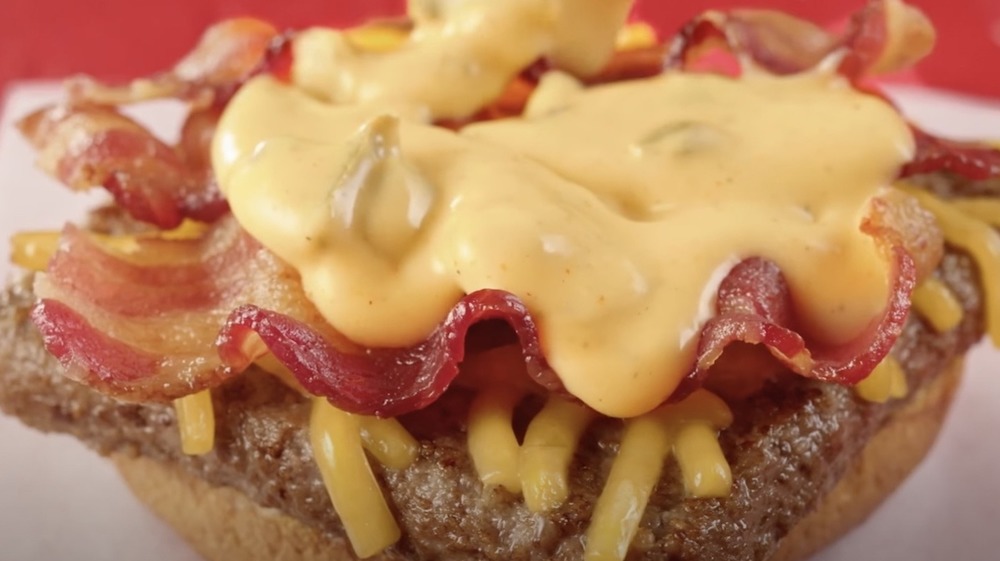 Wendy's Bacon Queso Burger