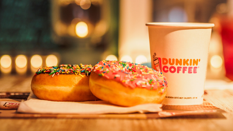 Dunkin' coffee and donuts