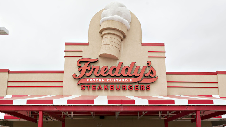 Freddy's Frozen Custard restaurant