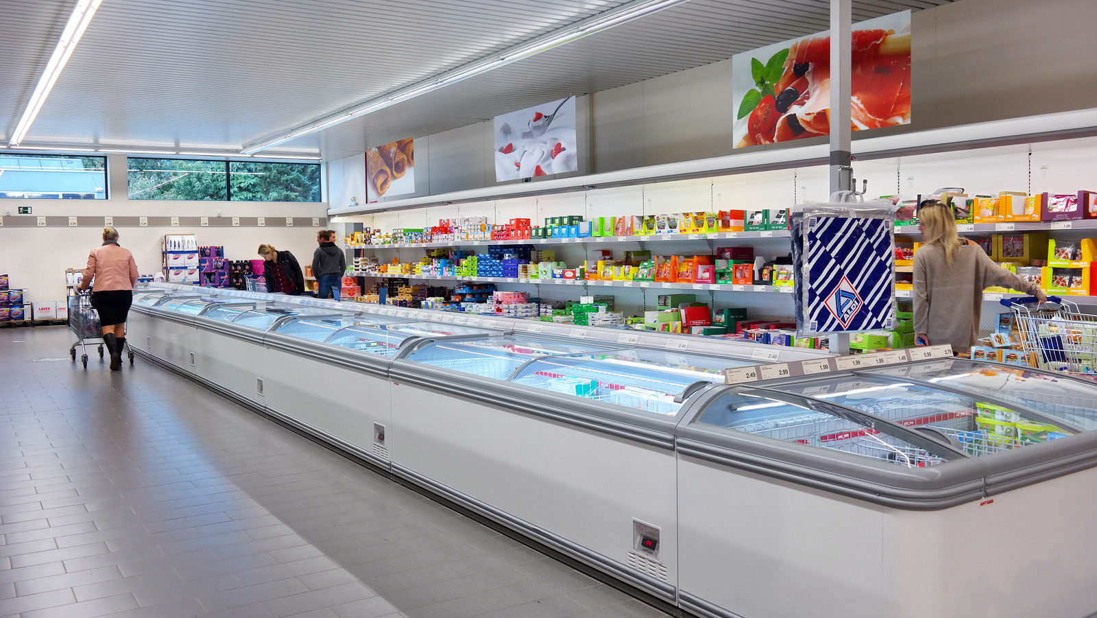 Minds Are All In The Gutter Over Aldi’s Dino Nuggets – Mashed