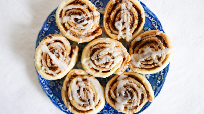 Mini Cinnamon Roll Cookies