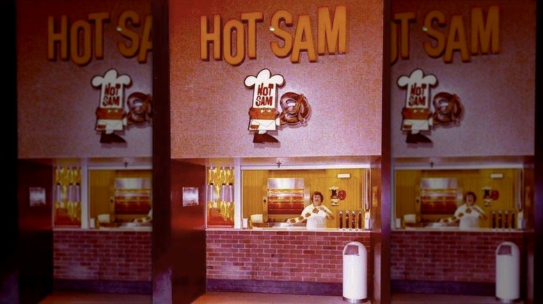 Branch of Hot Sam Pretzels