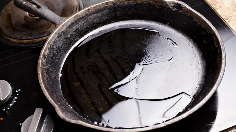 cast iron pan with oil