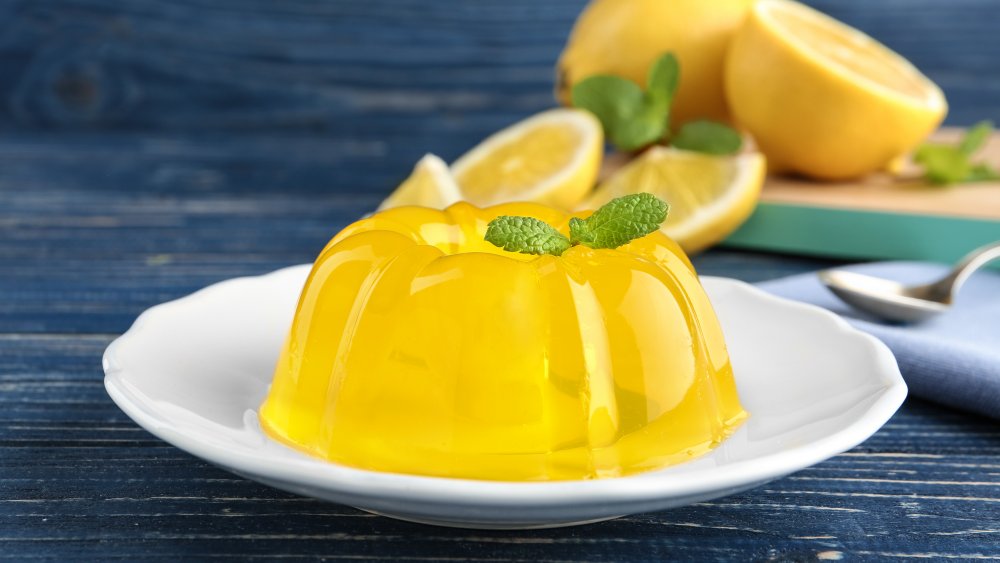 yellow lemon jello mold