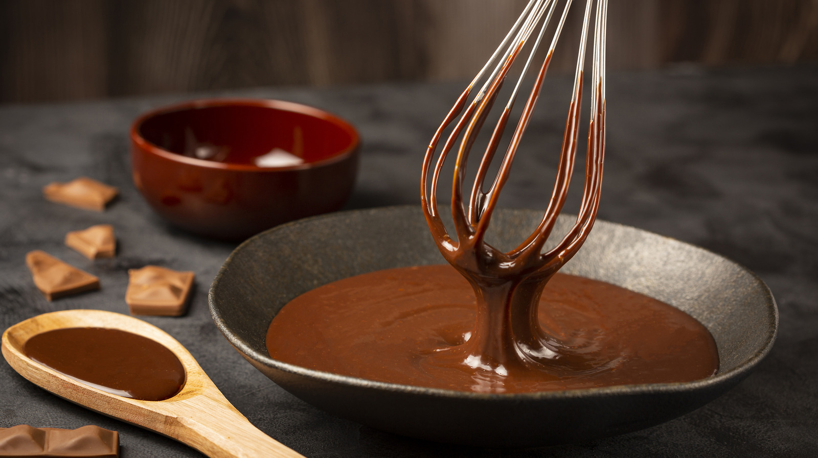 <a href="https://www.mashed.com/1744976/mistakes-chocolate-ganache/" target="_blank">Mistakes Everyone Makes With Chocolate Ganache</a>