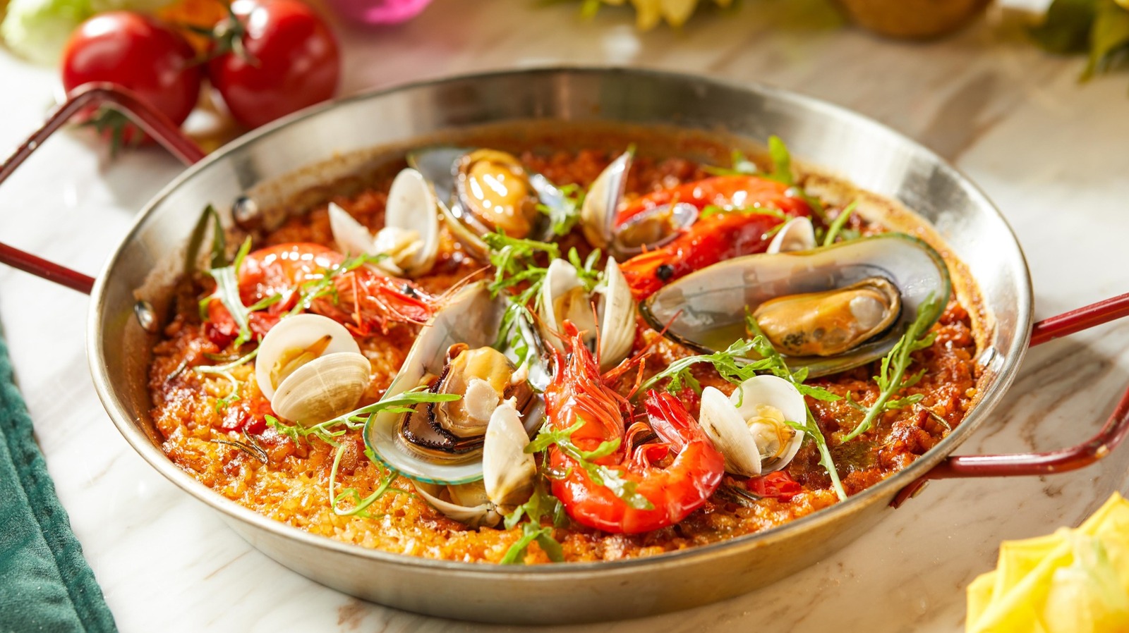 <a href="https://www.mashed.com/1723833/mistakes-avoid-making-paella-expert/" target="_blank">Mistakes You Need To Avoid When Making Paella At Home</a>