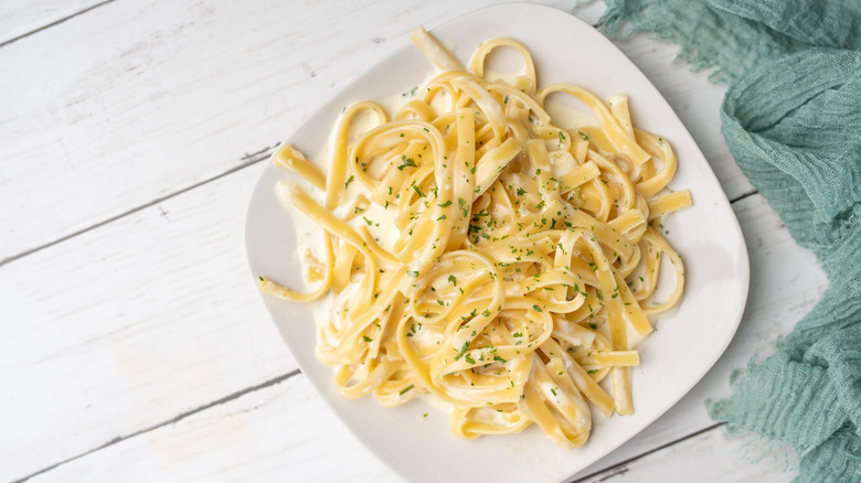 Mistakes You're Making With Your Alfredo Sauce