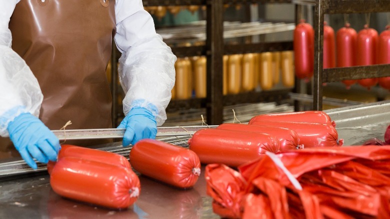 making bologna in factory
