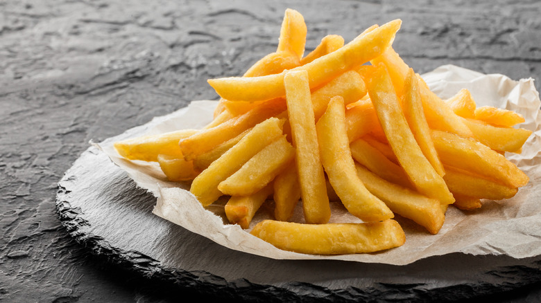 plate of french fries